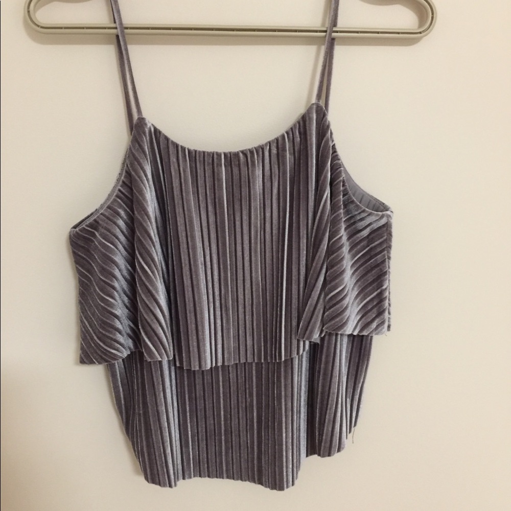Crop top - Picture 2 of 4